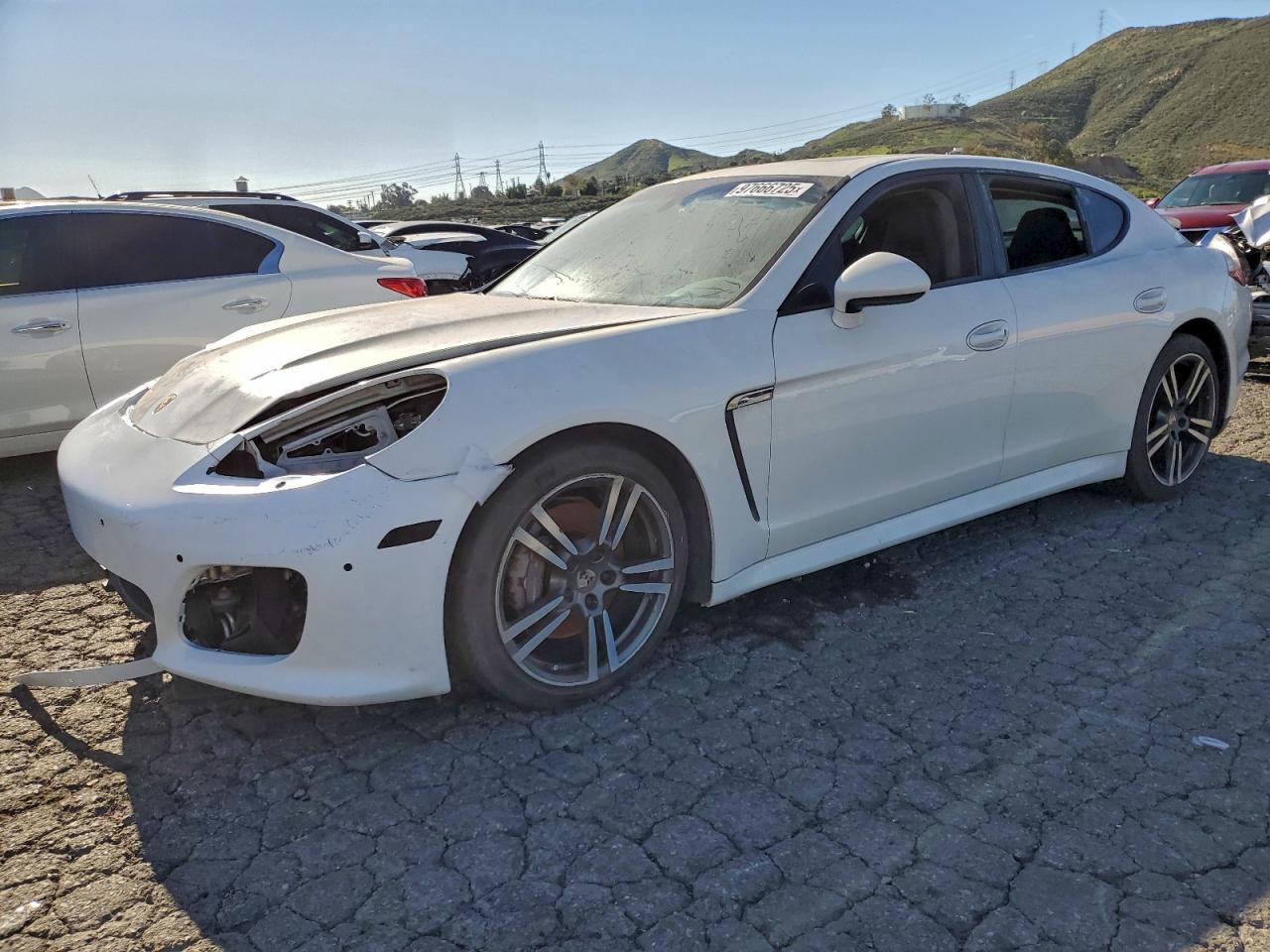 PORSCHE PANAMERA 2 2012