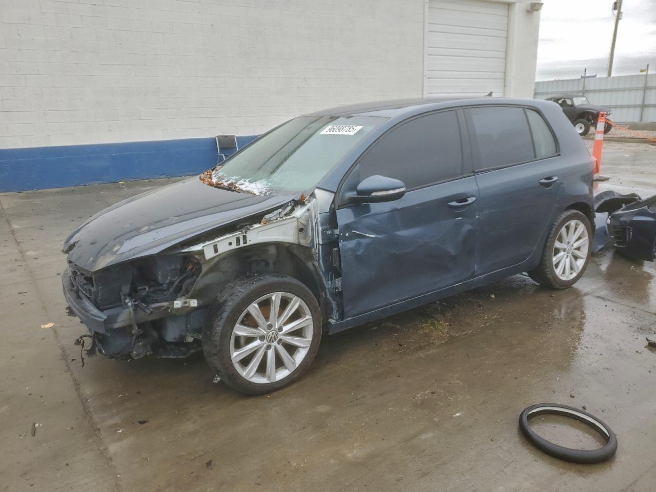 VOLKSWAGEN GOLF 2012