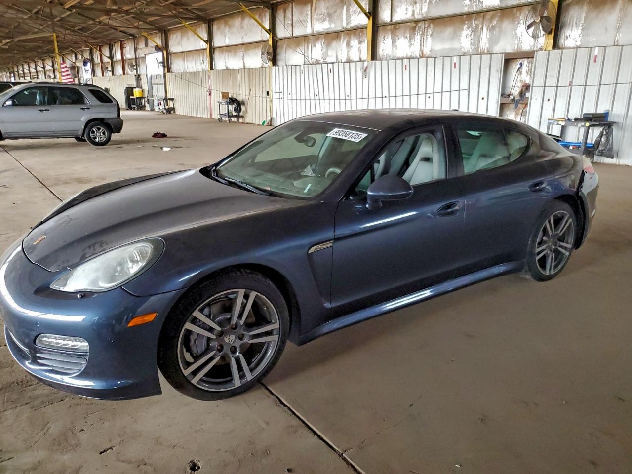 PORSCHE PANAMERA 2 2011