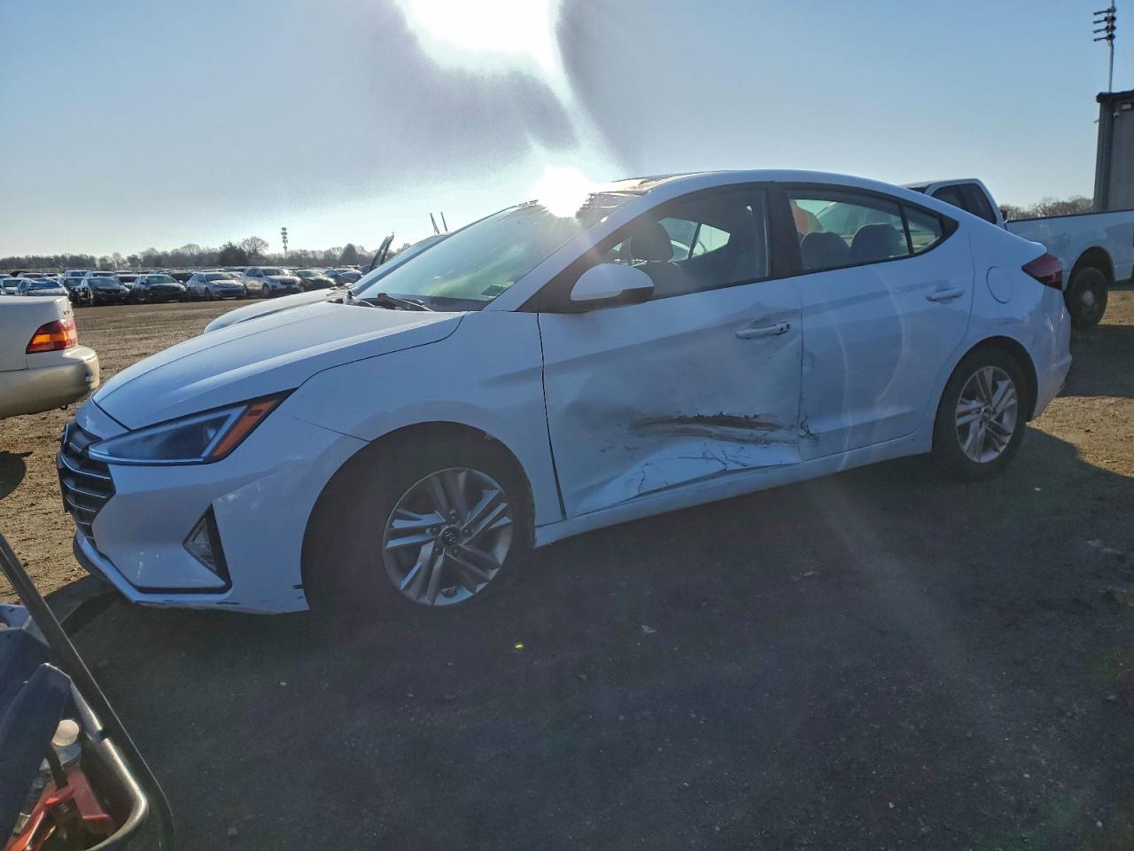 HYUNDAI ELANTRA 2019