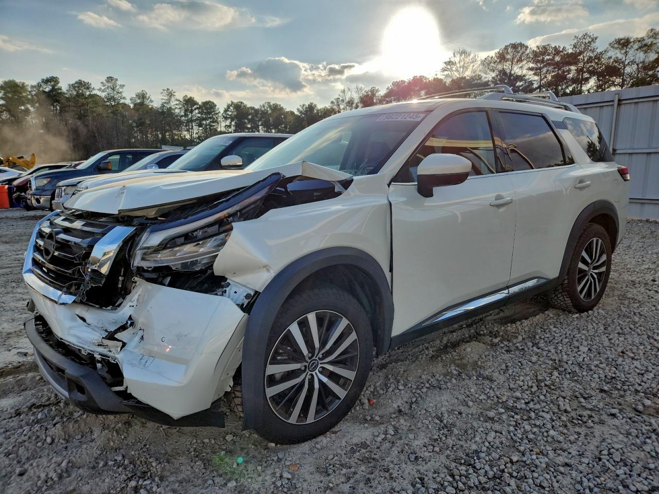 NISSAN PATHFINDER 2023