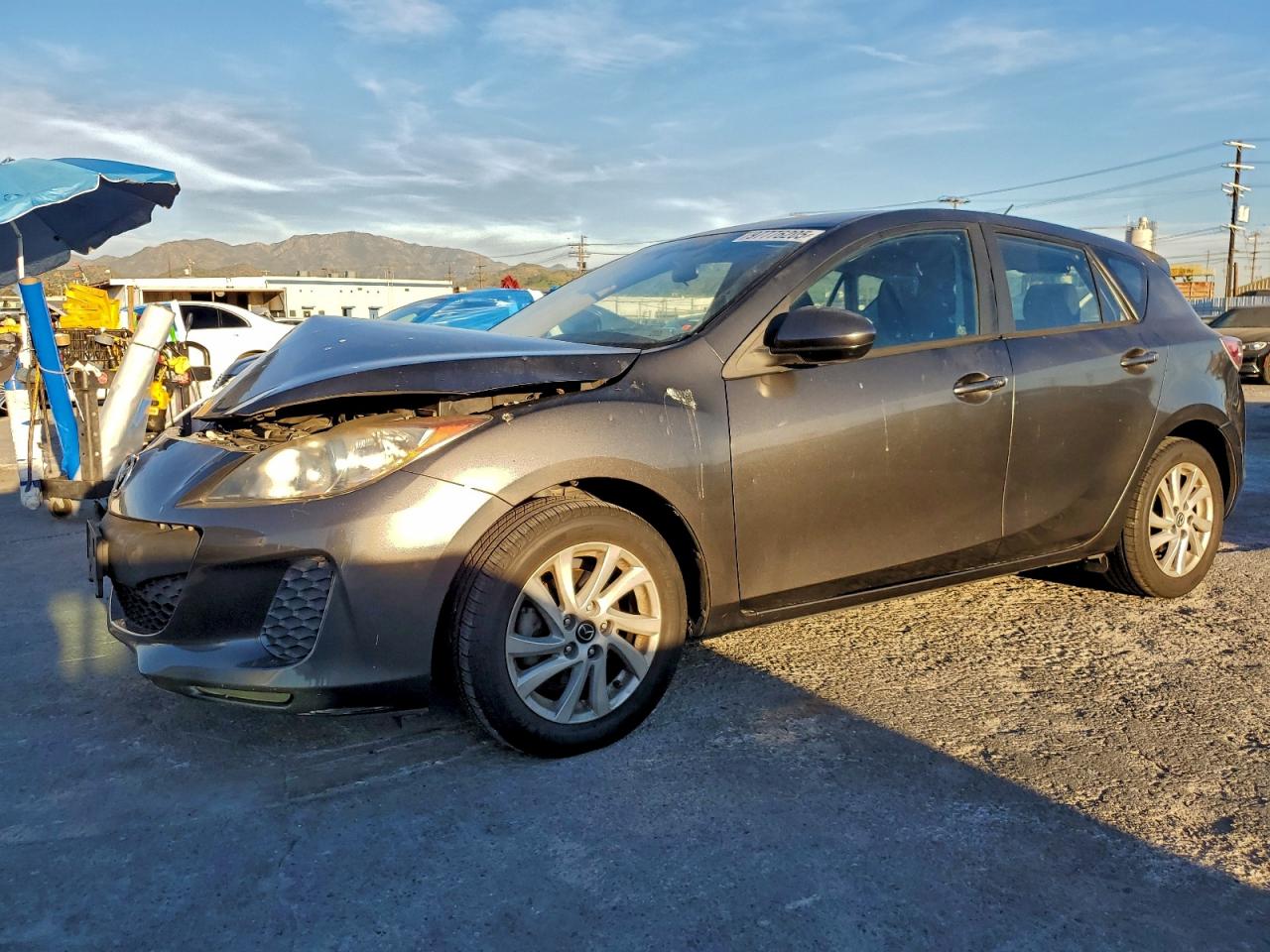 MAZDA 3 2013