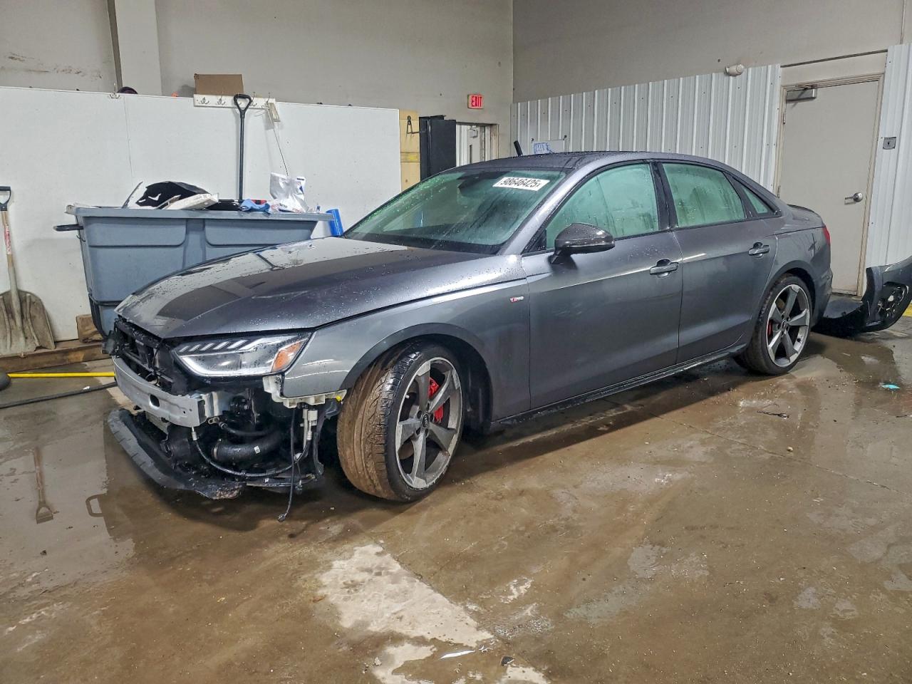 AUDI A4 2022