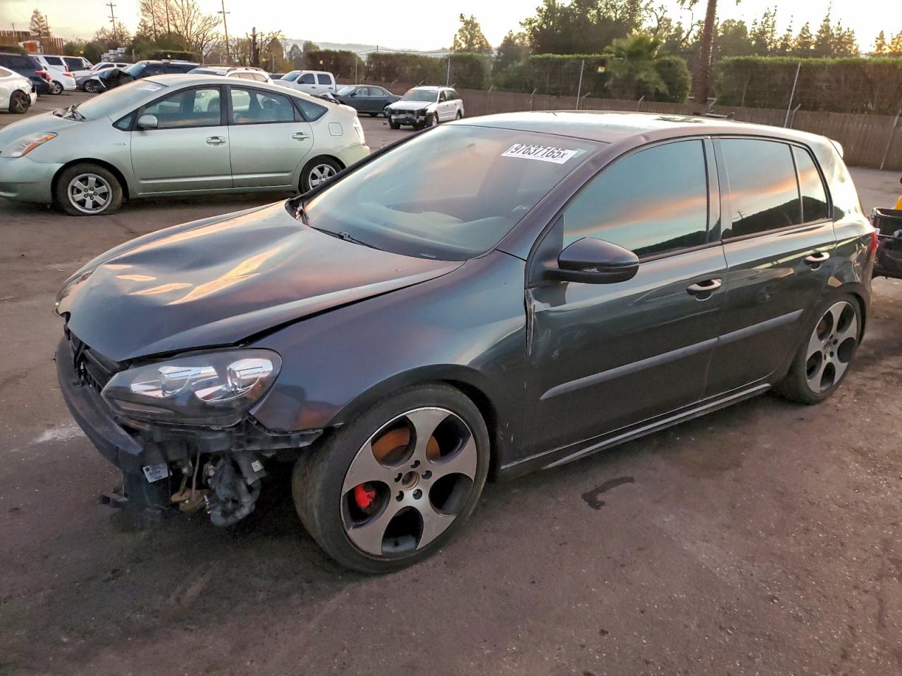VOLKSWAGEN GTI 2011