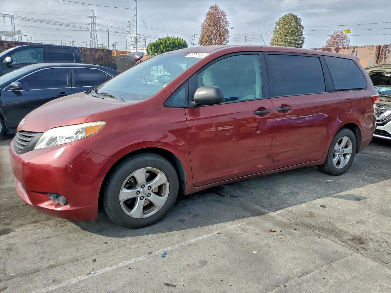 TOYOTA SIENNA 2017