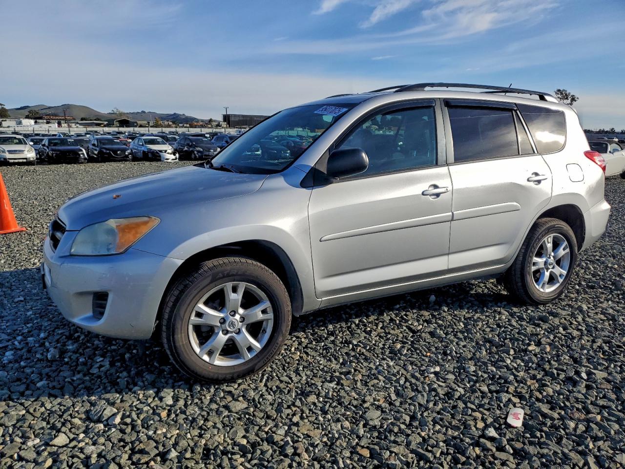 TOYOTA RAV4 2011