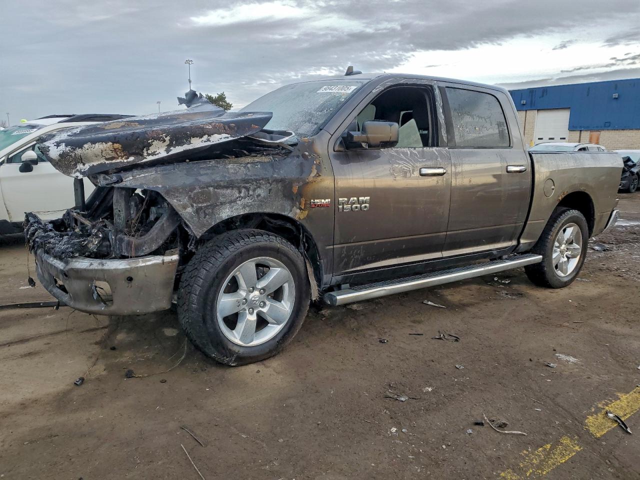 RAM 1500 SLT 2016