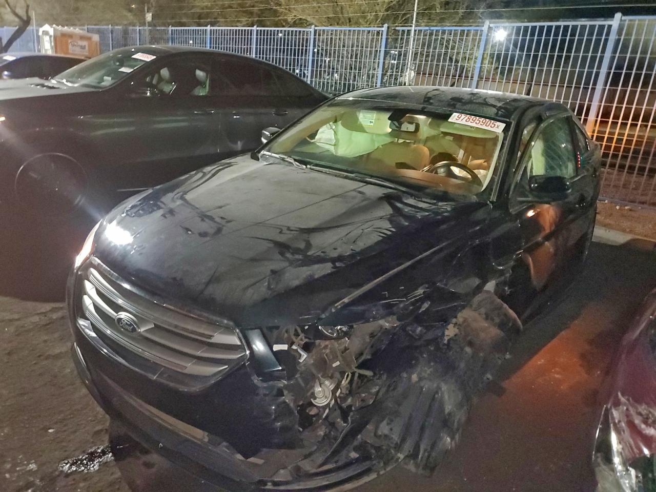 FORD TAURUS SEL 2014