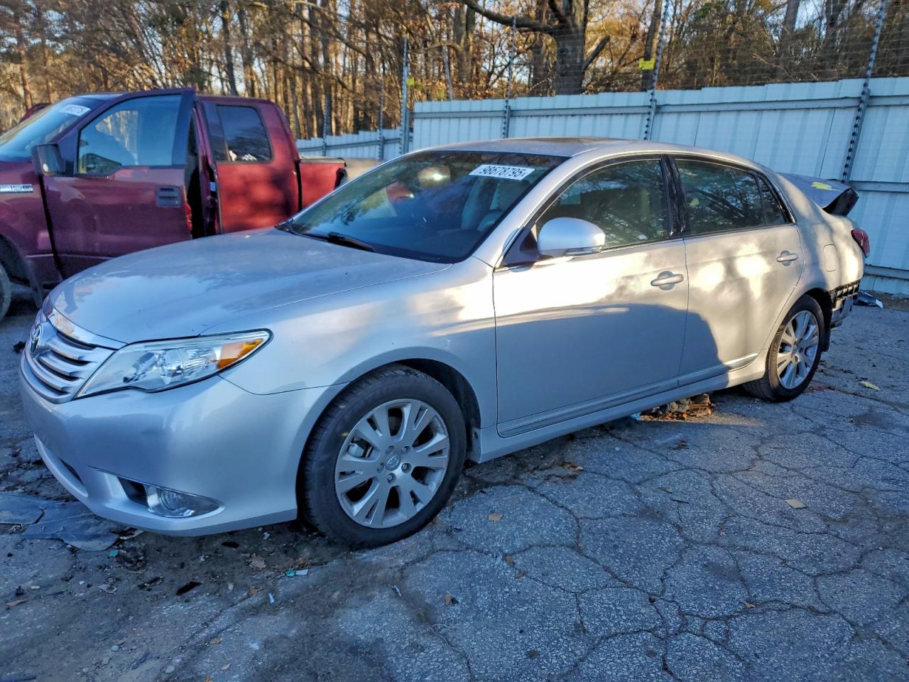 TOYOTA AVALON BAS 2011