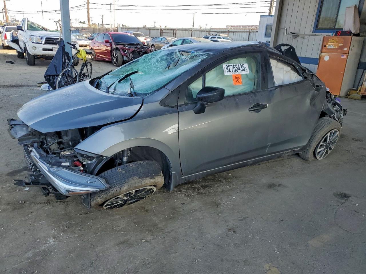 NISSAN VERSA 2024