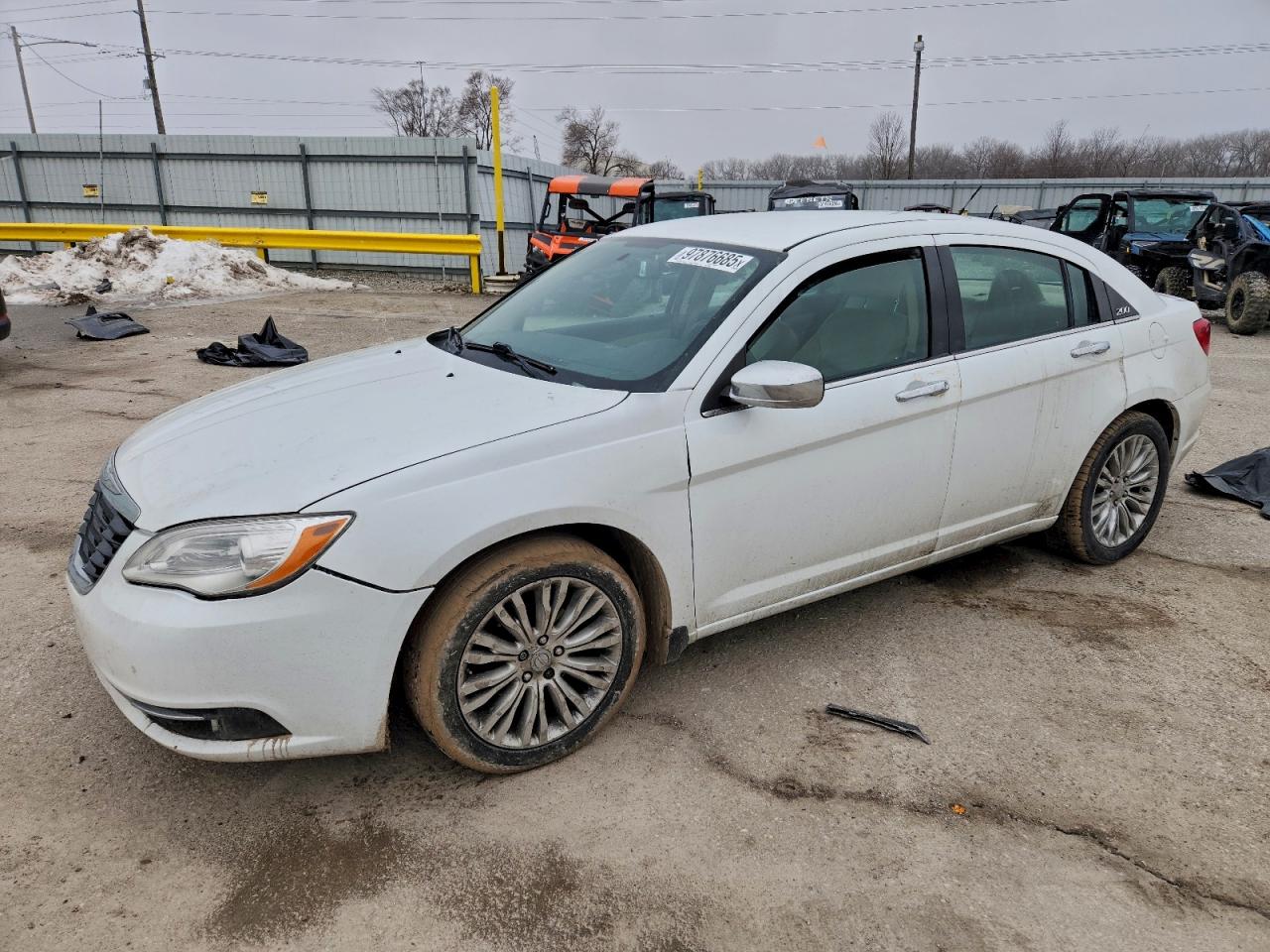 CHRYSLER 200 2013