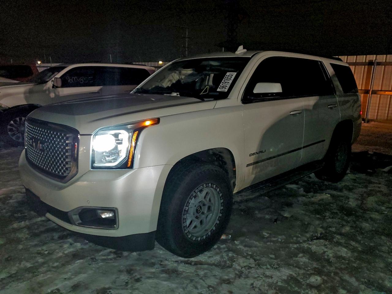 GMC YUKON DENA 2016