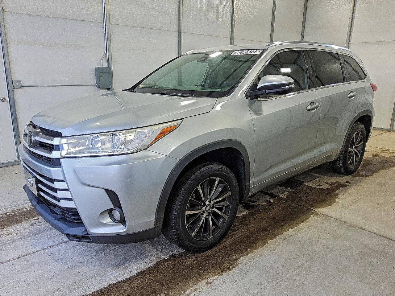 TOYOTA HIGHLANDER 2018
