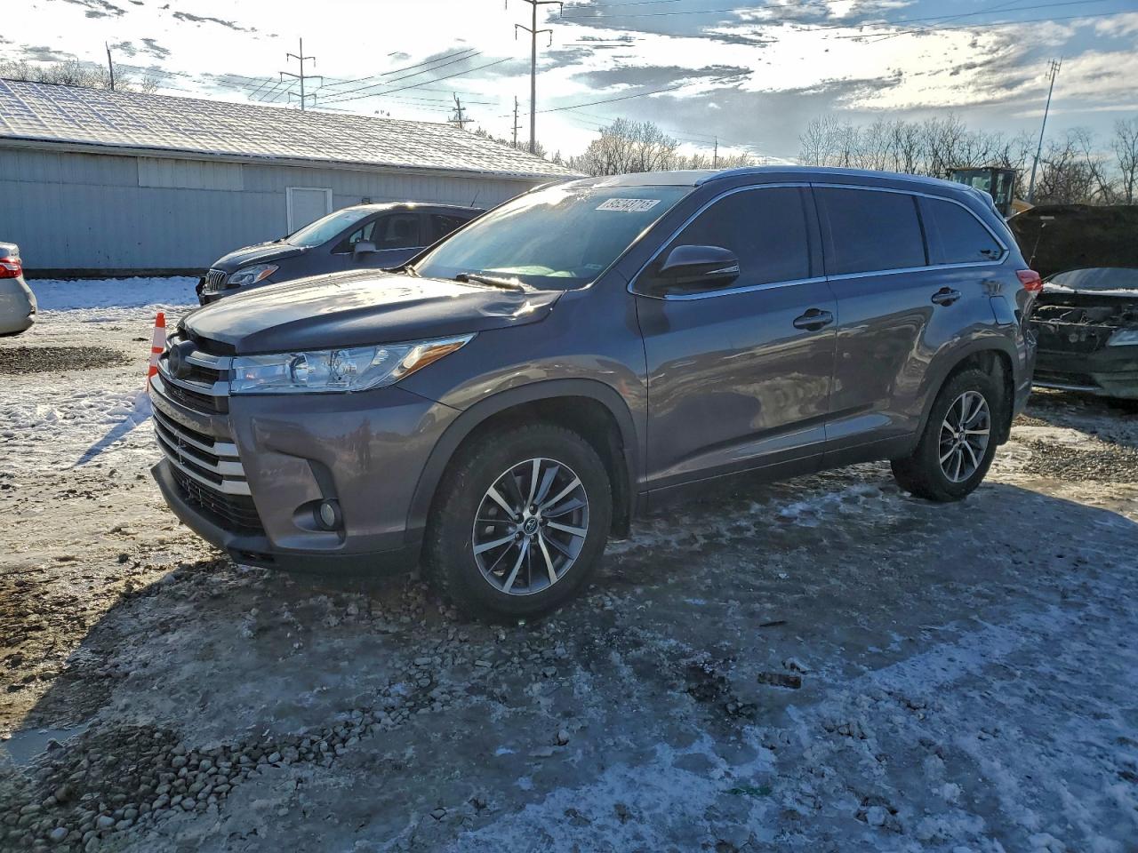 TOYOTA HIGHLANDER 2018