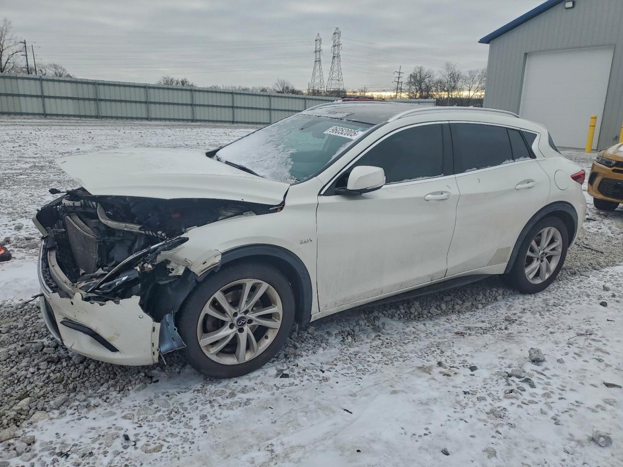 INFINITI QX30 BASE 2017