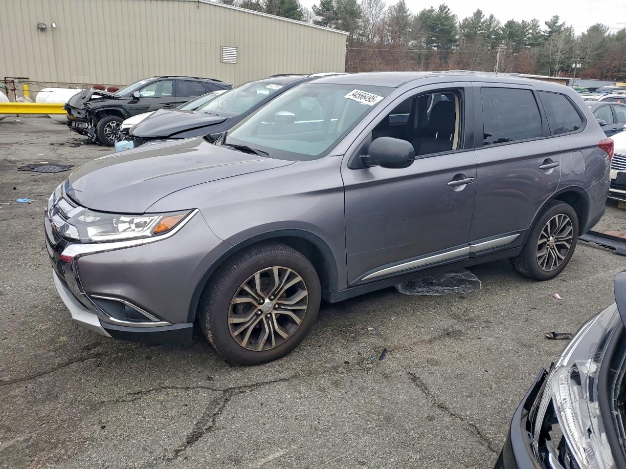 MITSUBISHI OUTLANDER 2018