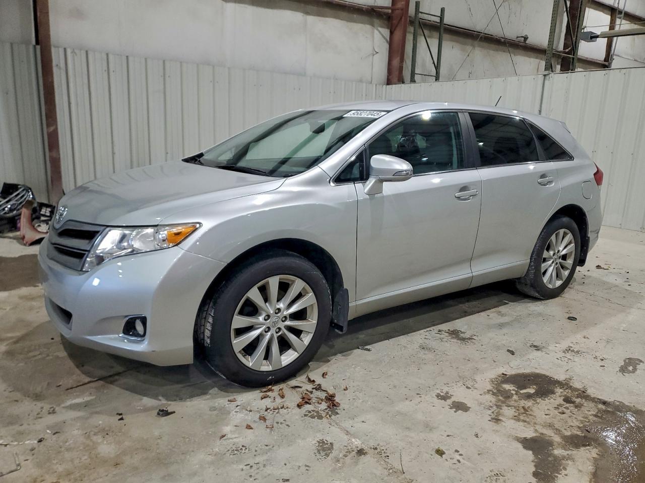 TOYOTA VENZA LE 2014
