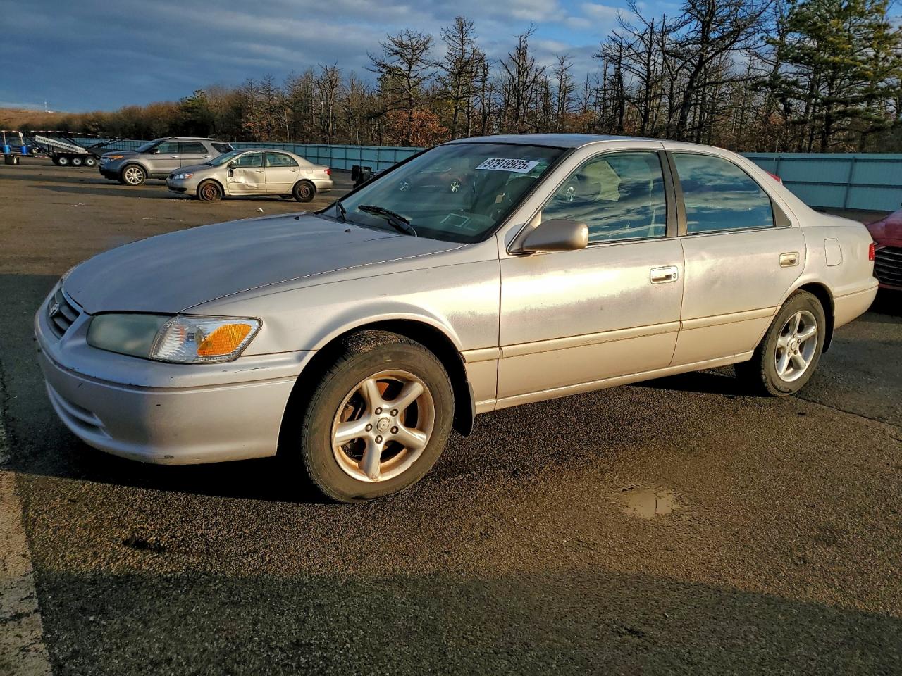 TOYOTA CAMRY 2001