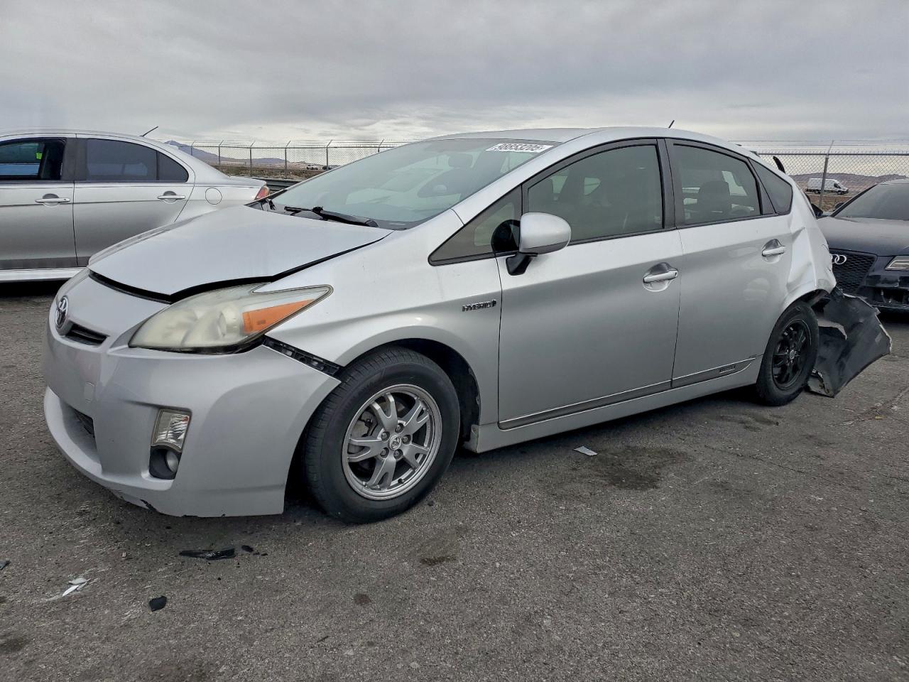 TOYOTA PRIUS 2011