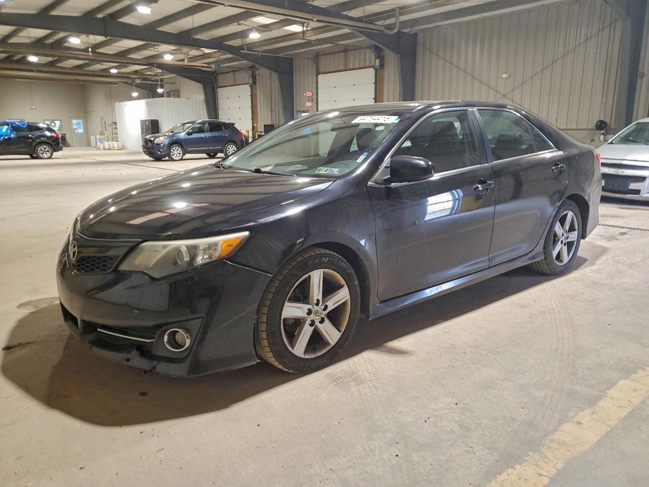 TOYOTA CAMRY 2014