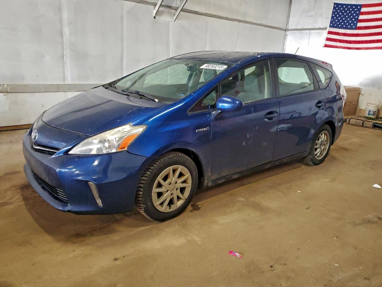 TOYOTA PRIUS V 2014