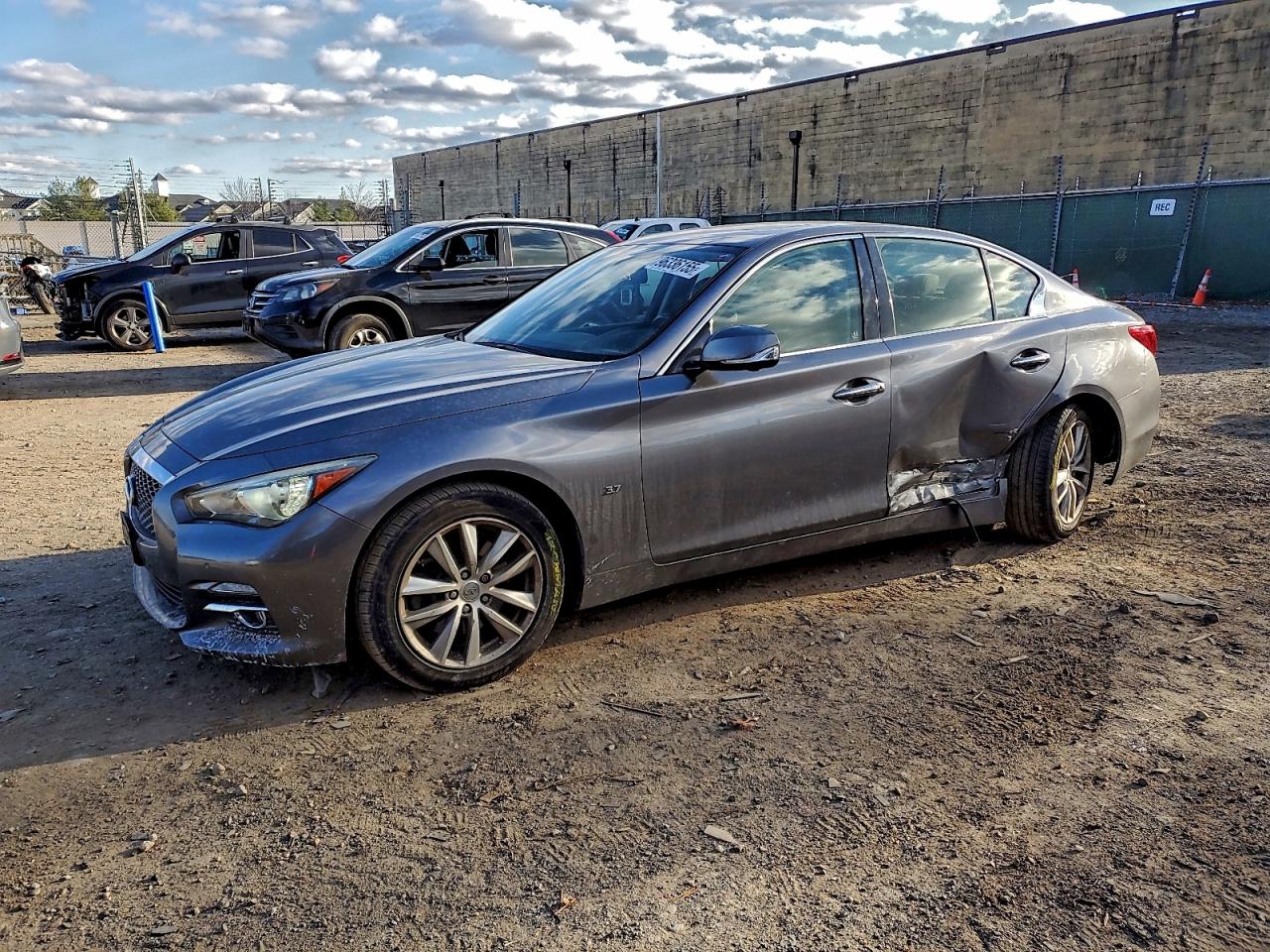 INFINITI Q50 BASE 2014