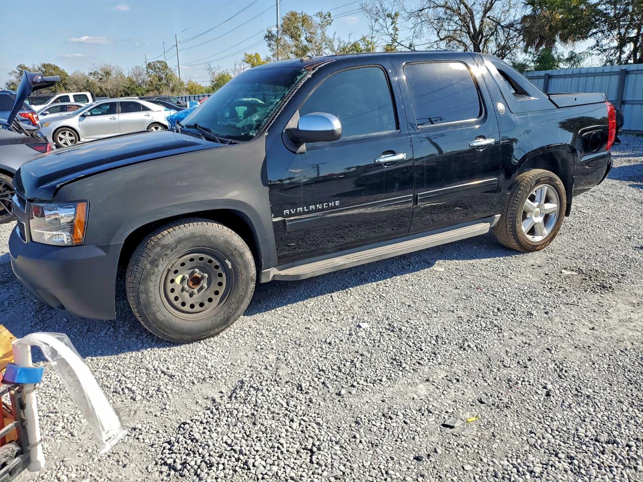 CHEVROLET AVALANCHE 2013