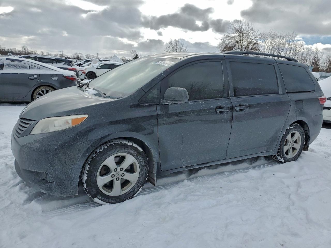 TOYOTA SIENNA 2015