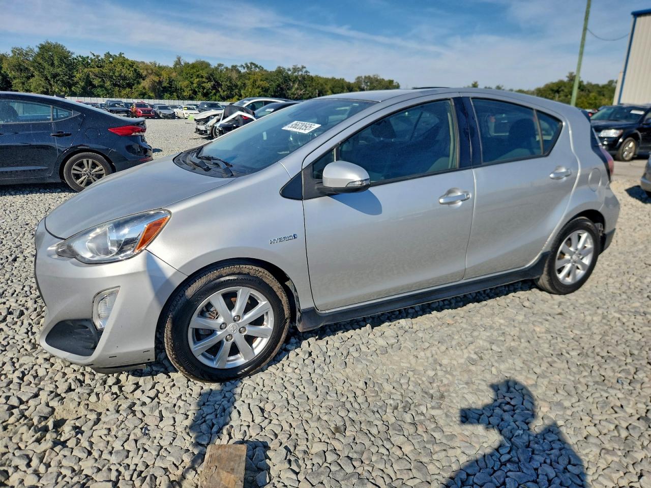 TOYOTA PRIUS C 2017