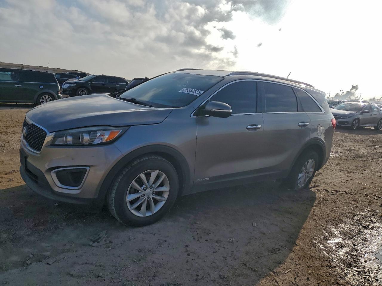 KIA SORENTO LX 2017