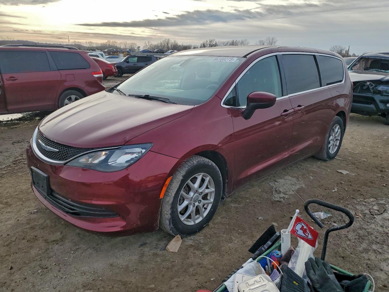 CHRYSLER PACIFICA L 2017