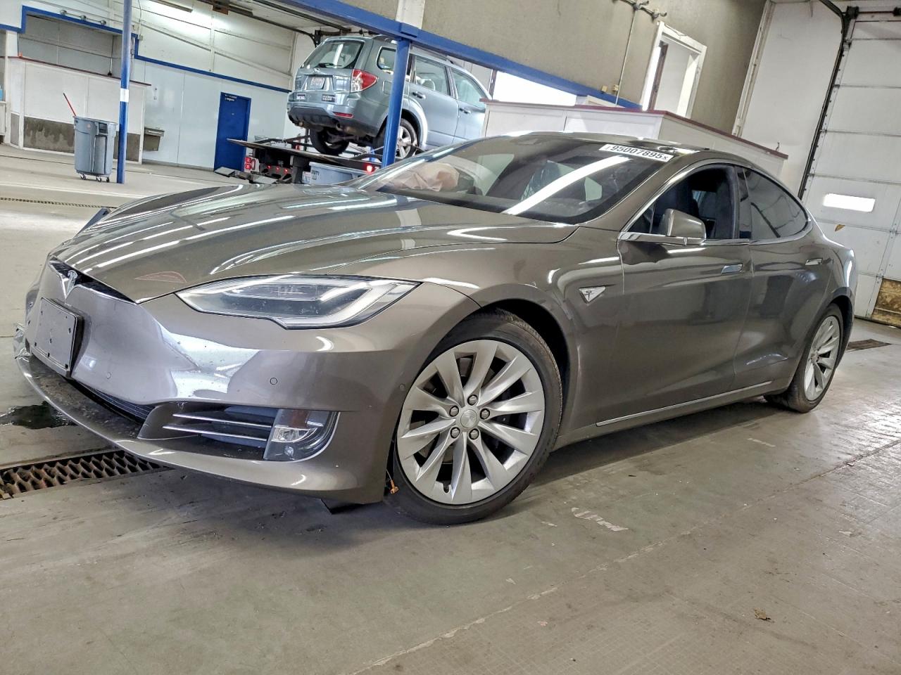 TESLA MODEL S 2016