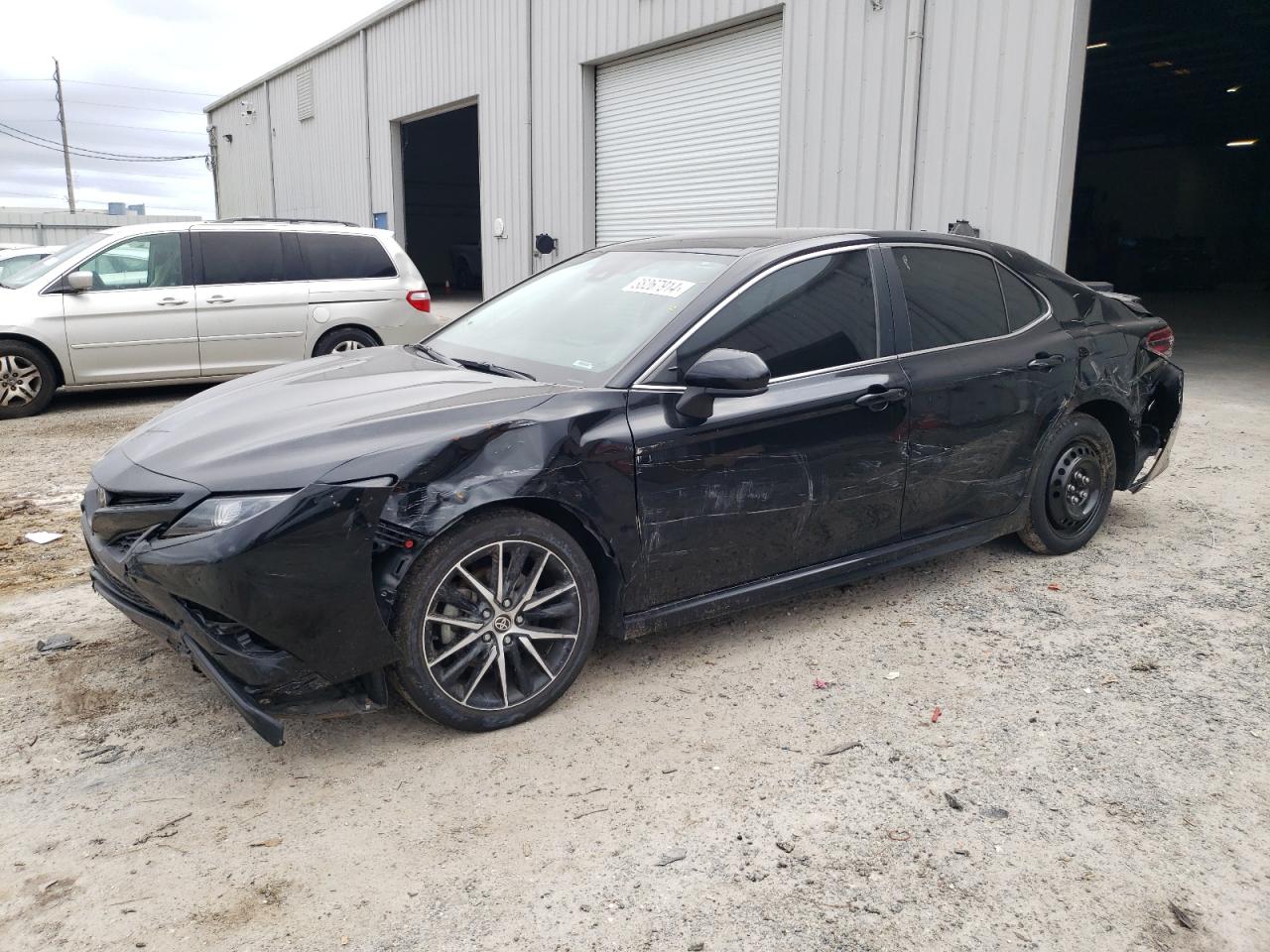 Toyota Camry 2021
