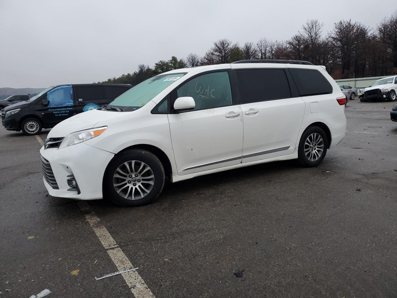 Toyota Sienna 2019
