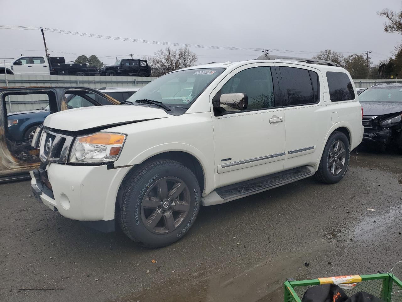 Nissan Armada 2014