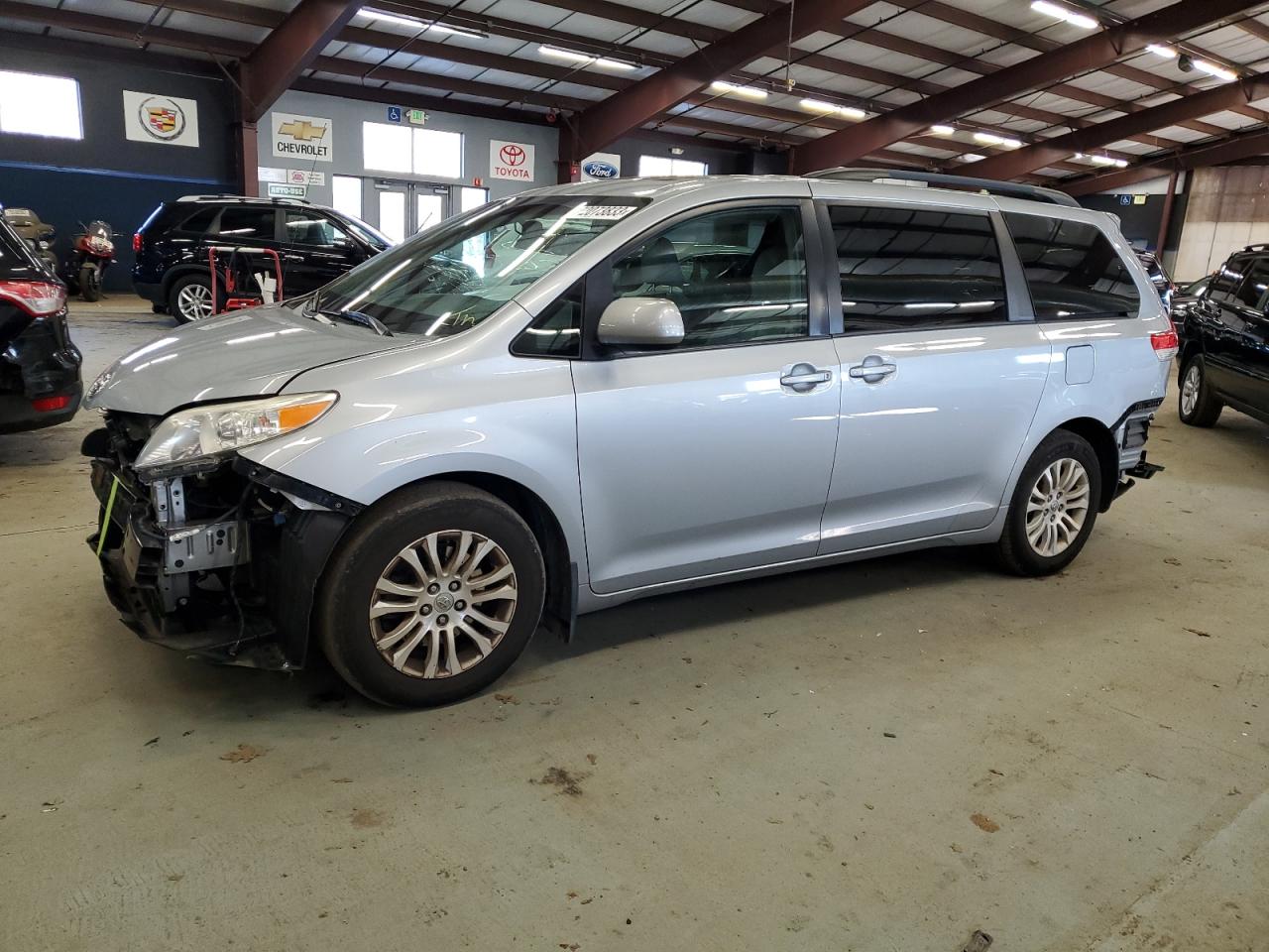 Toyota Sienna 2014