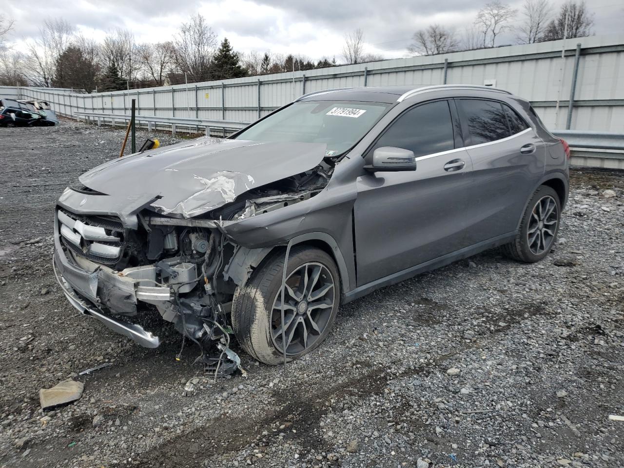 Mercedes-benz Gla-class 2015