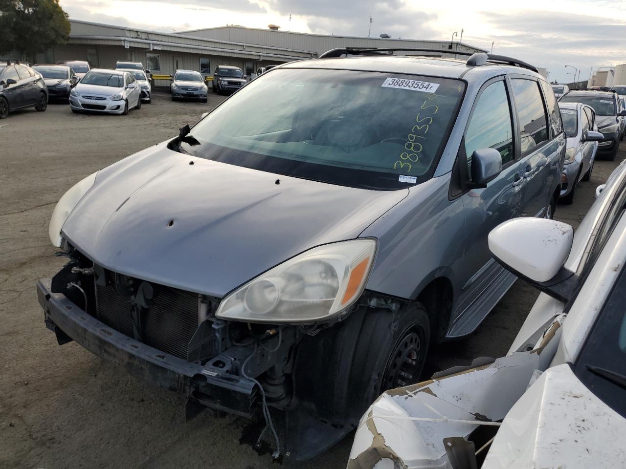 Toyota Sienna 2004