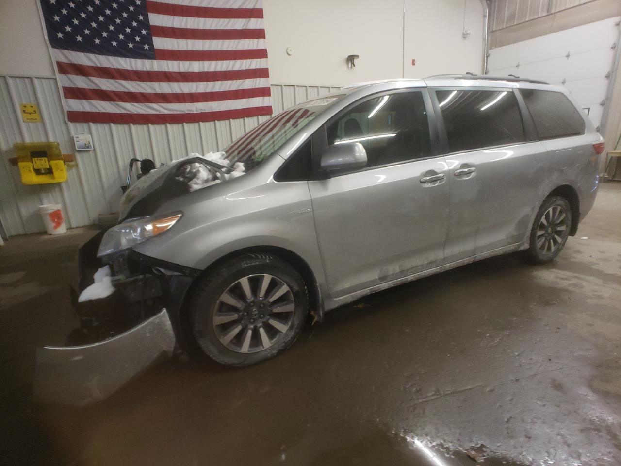 Toyota Sienna 2018