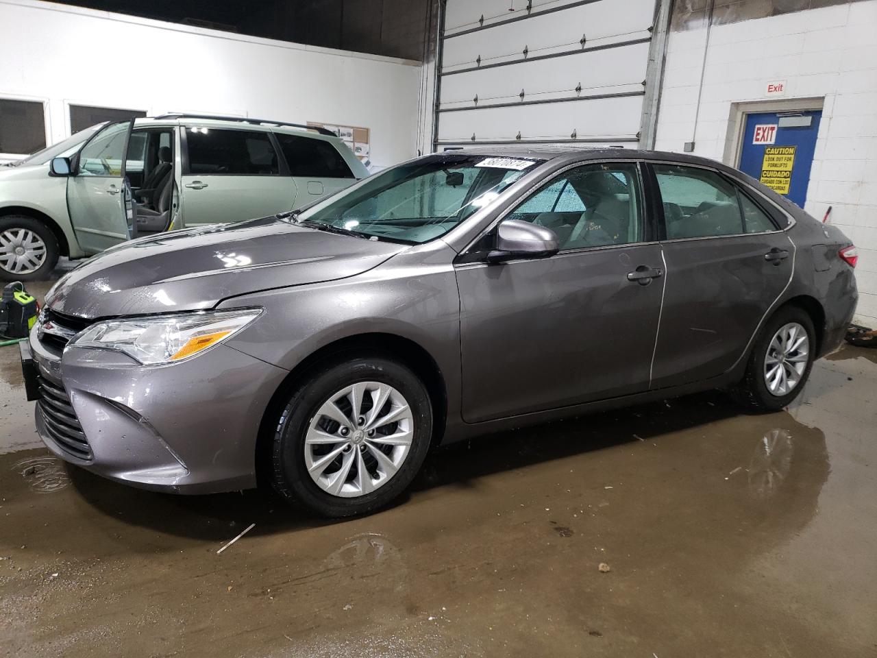 Toyota Camry 2016