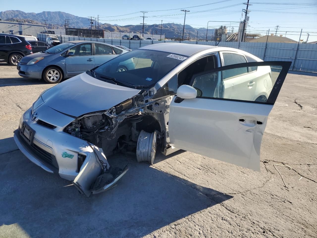 Toyota Prius plug-in 2014