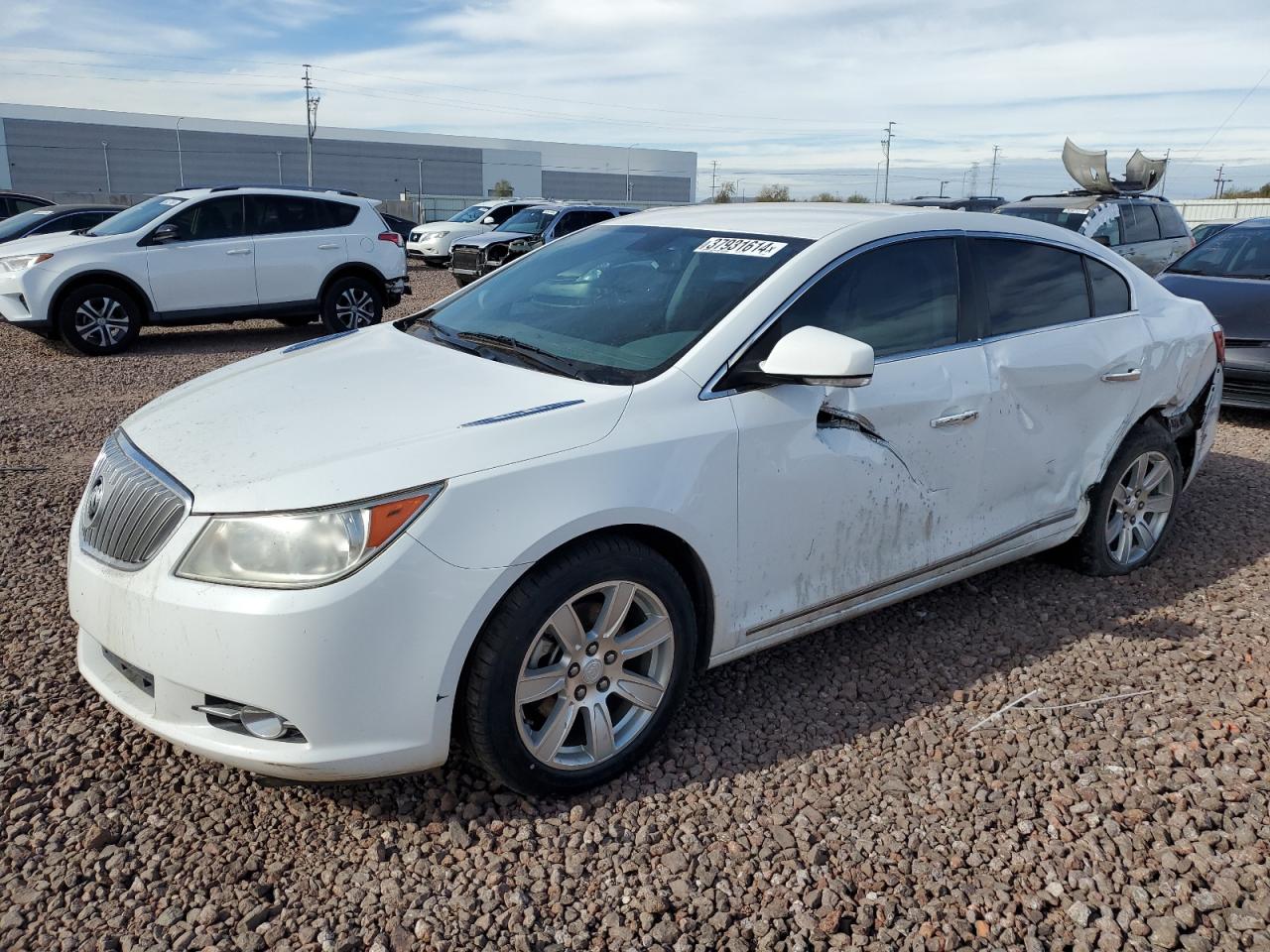 Buick Lacrosse 2011