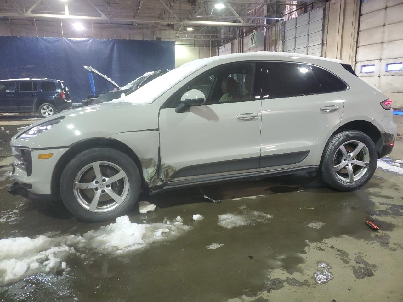 Porsche Macan 2021