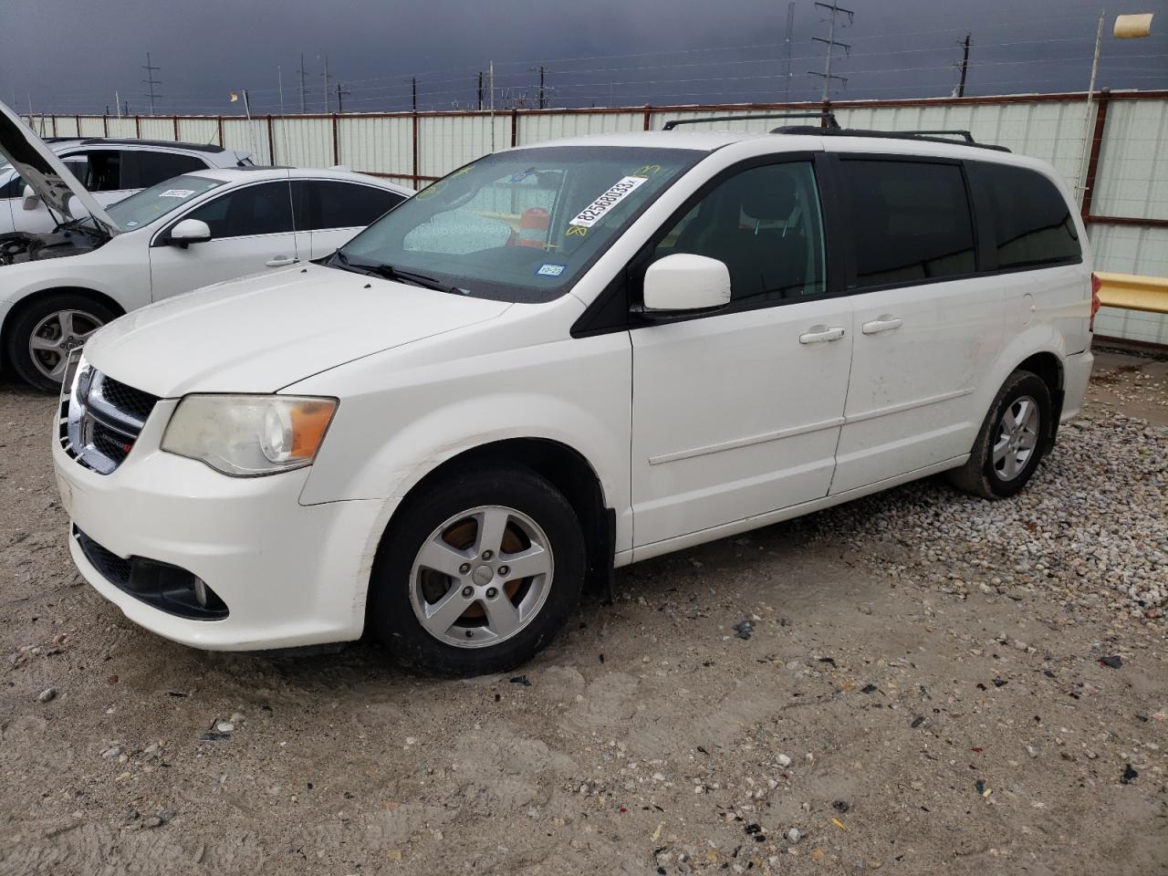 DODGE CARAVAN 2012