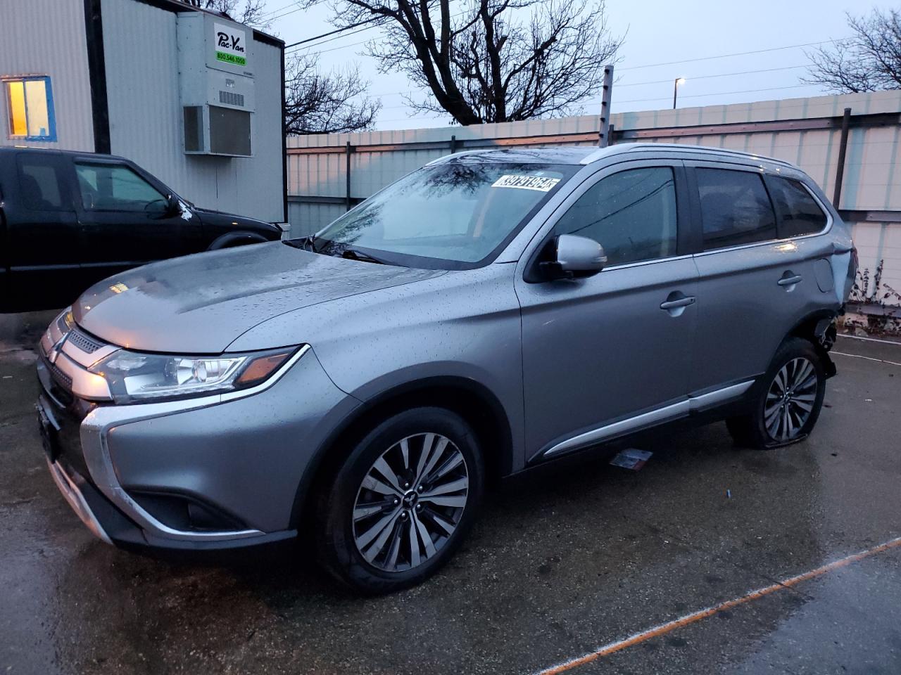 Mitsubishi Outlander 2020