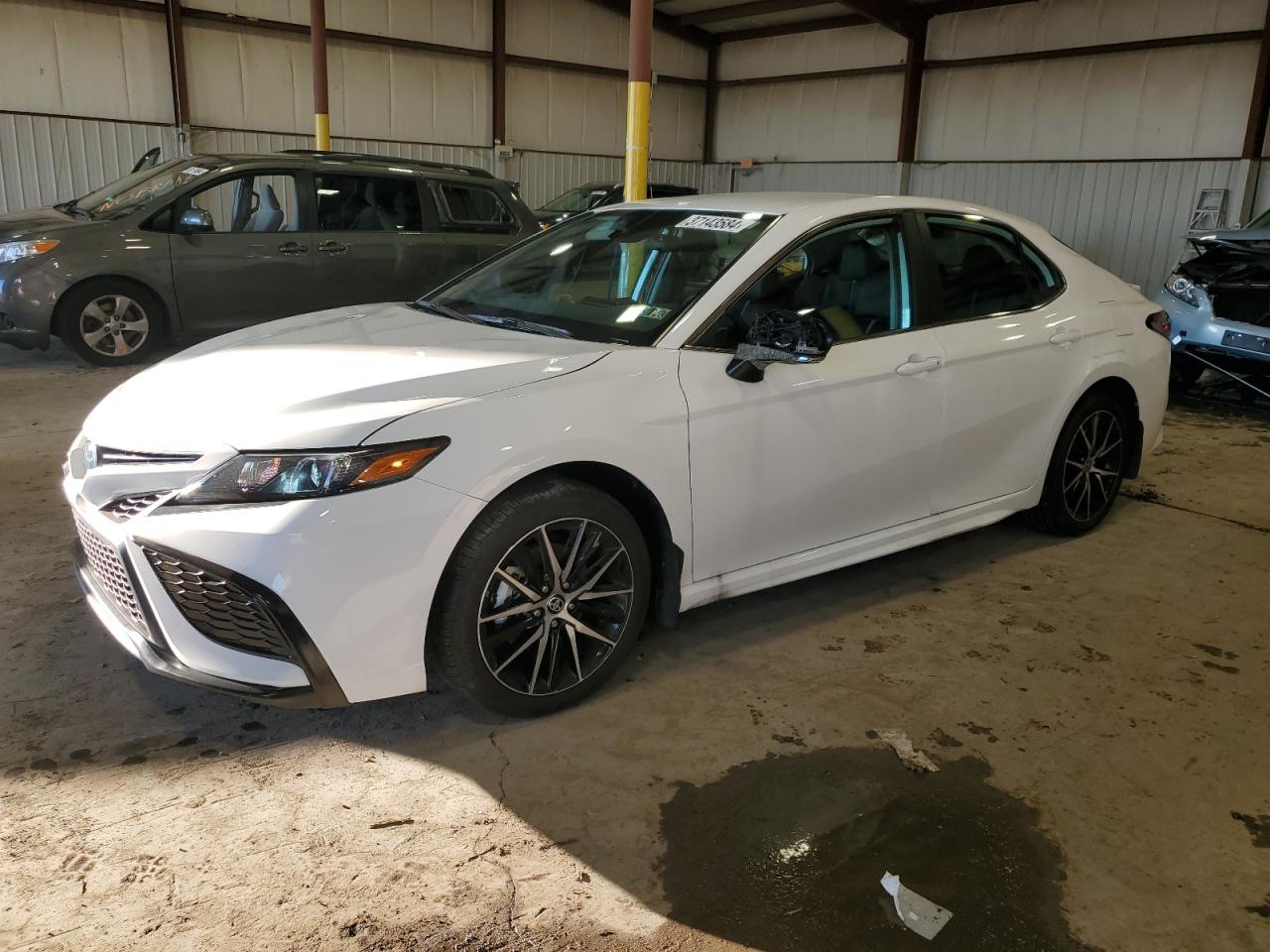 Toyota Camry 2023