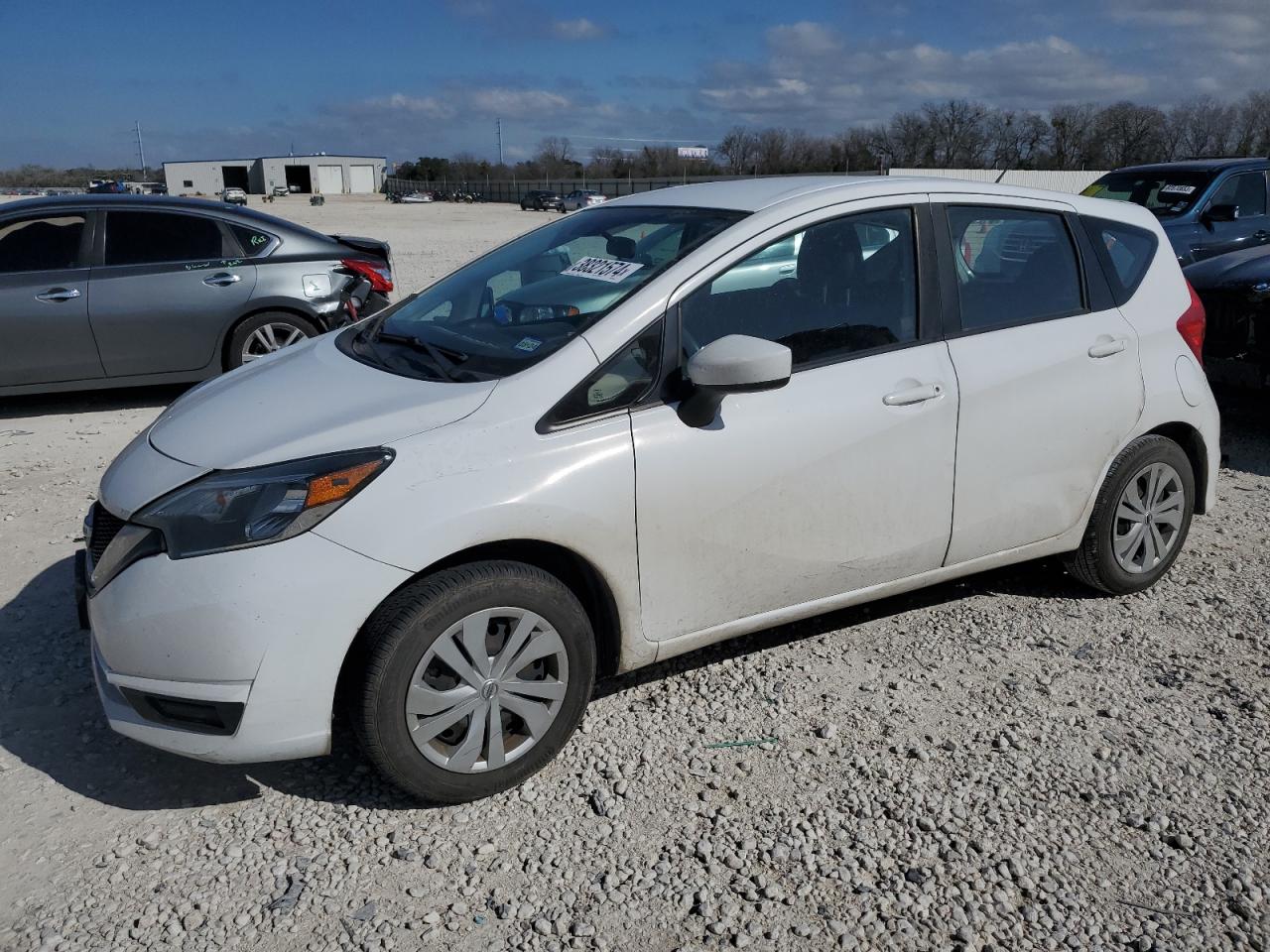 Nissan Versa note 2019
