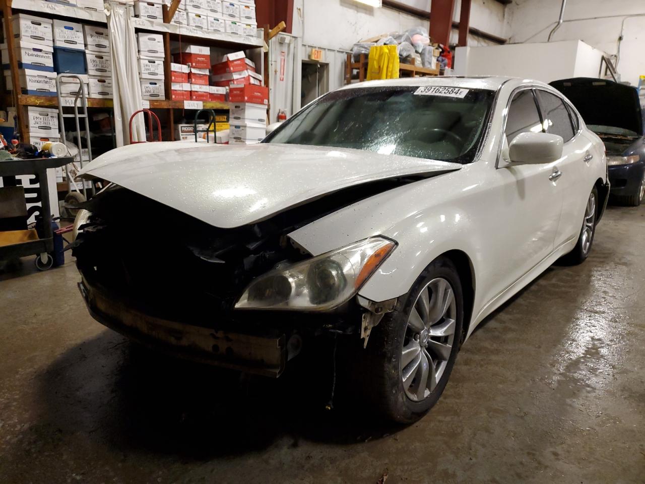 Infiniti M37 2011