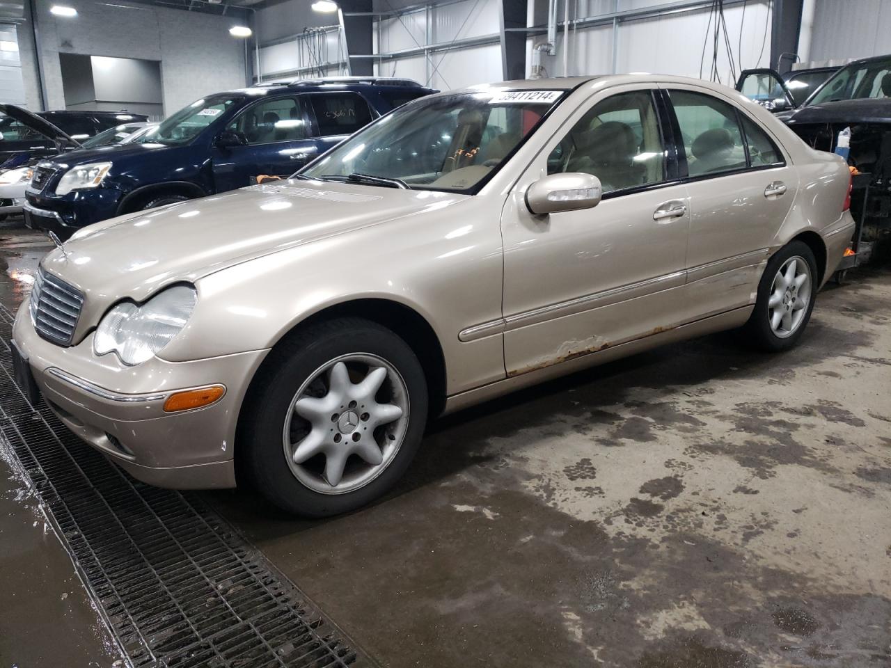 Mercedes-benz C-class 2004