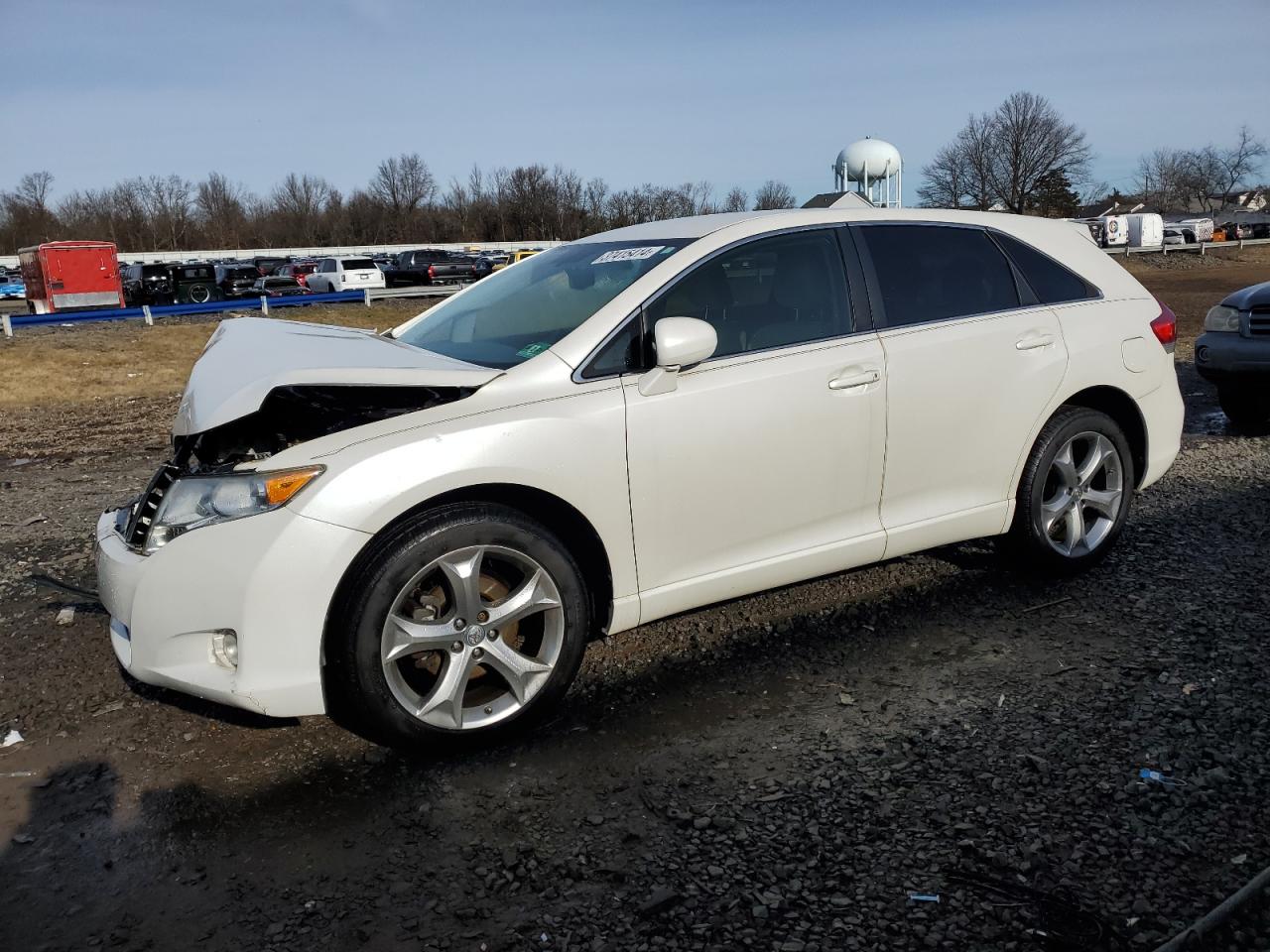 TOYOTA VENZA 2011